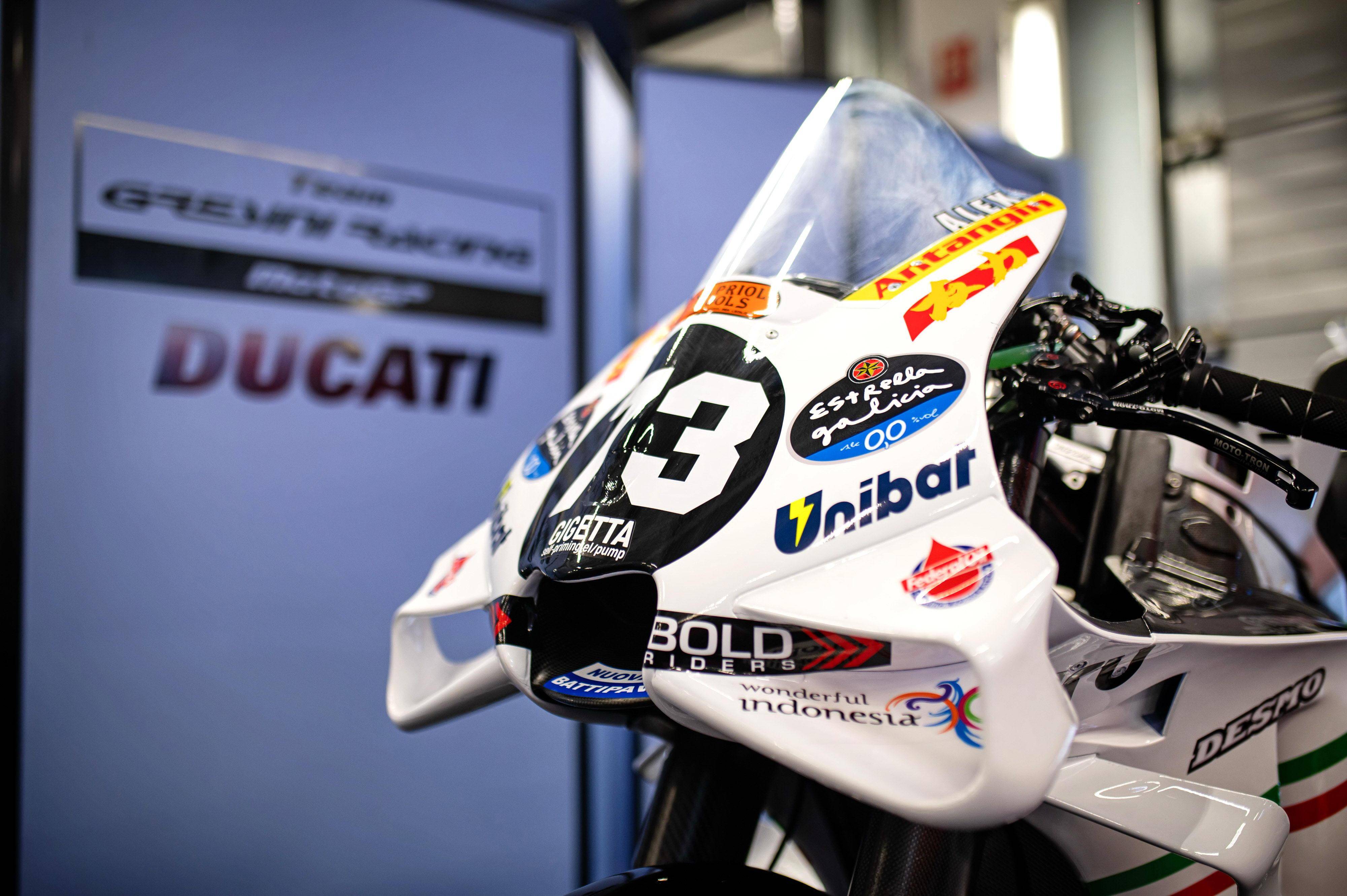 九游娱乐APP-赛道背后：车队运营与策略的幕后揭秘的简单介绍