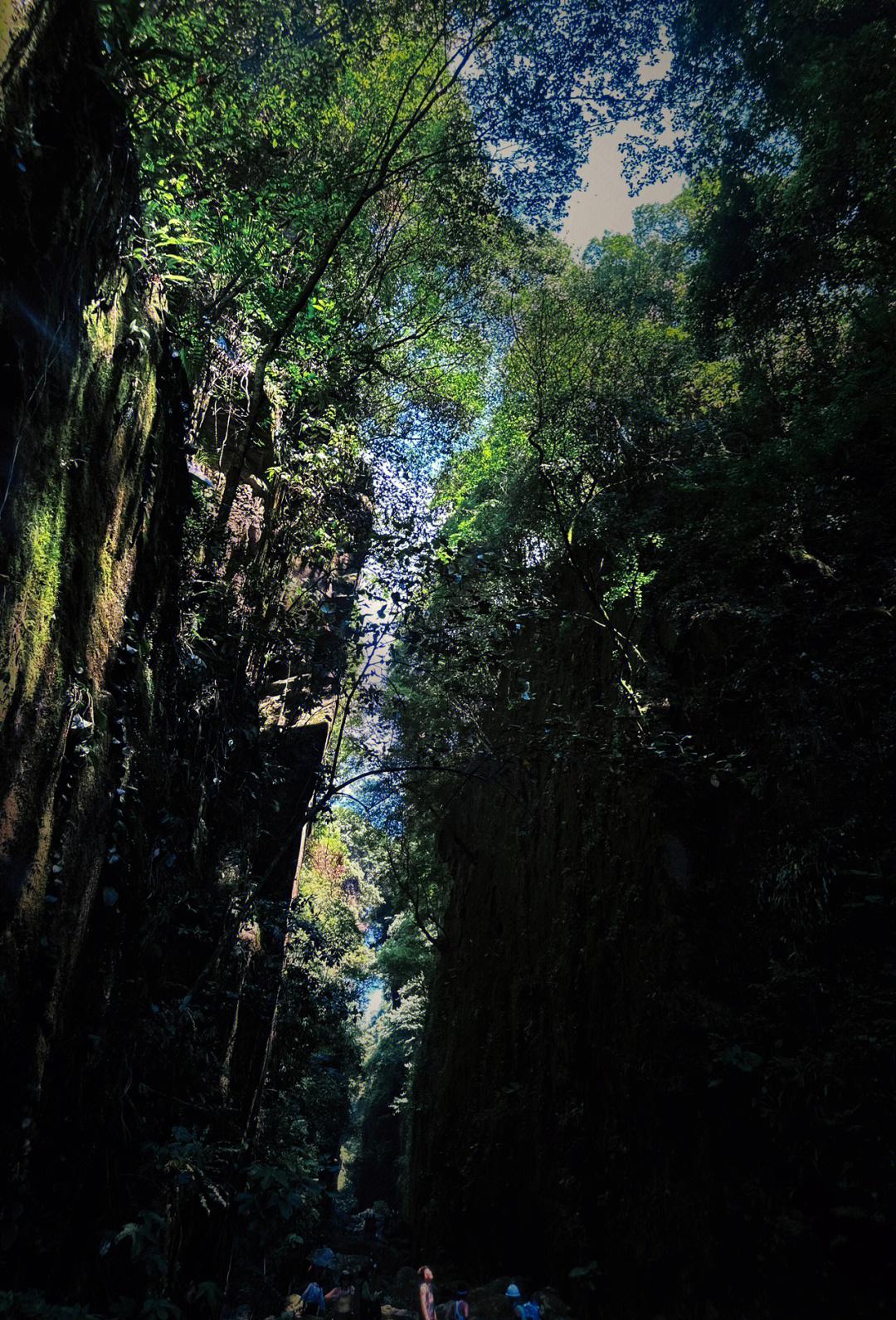 关于特色地质徒步穿越，探索地球的奇幻景观的信息