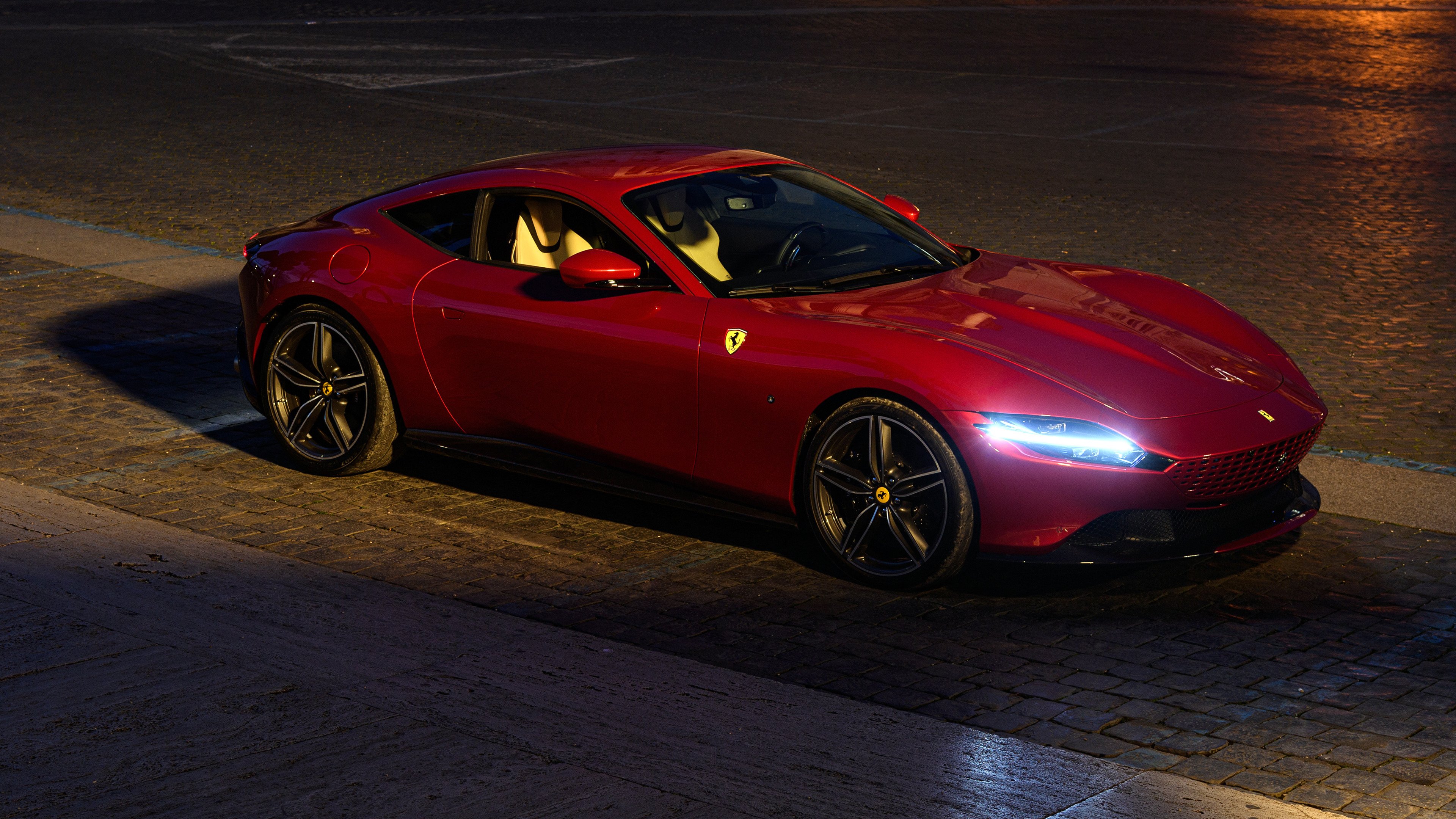 羽毛球新晋选手表现抢眼备受期待,今年羽毛球选手