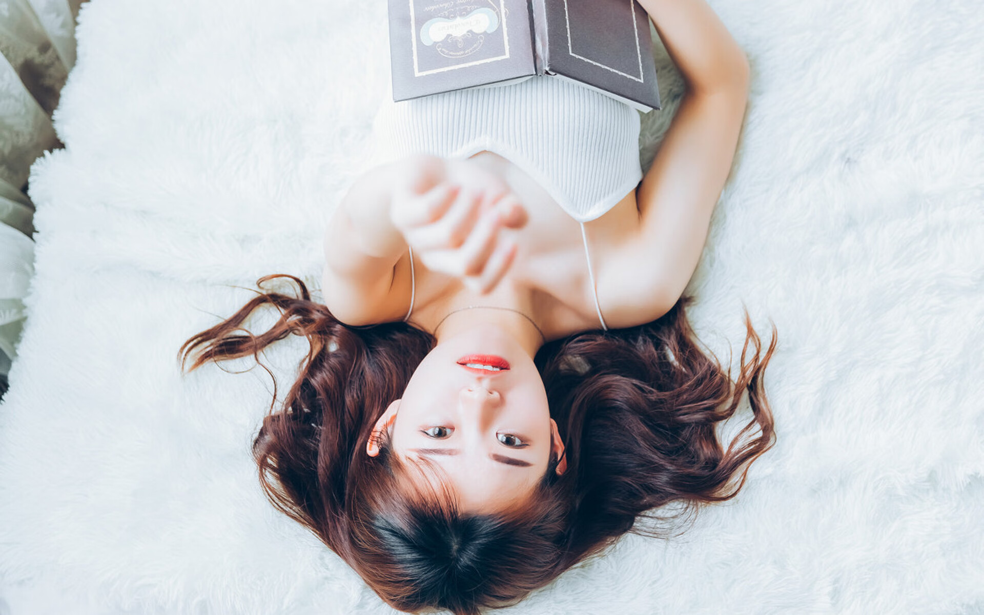 九游网页版入口-胡贝特·科斯泳姿流畅技术细腻，胡贝特胡尔卡奇