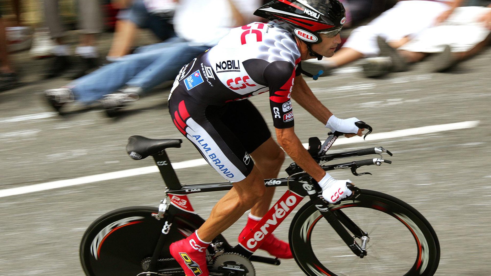 青少年“绿色先锋”篮球公益行动在哈尔滨持续开展,践行环保理念